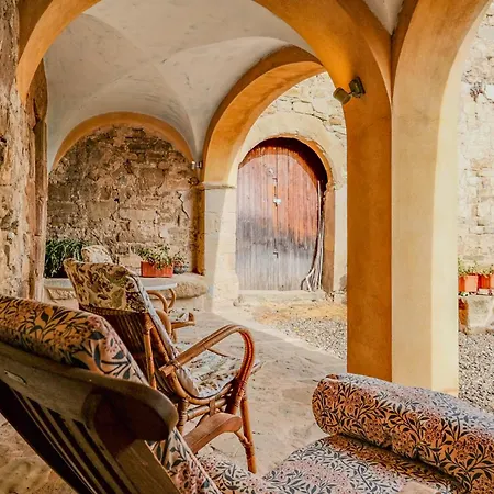 Holiday home Rectoria De Castellar La Vall de Bianya